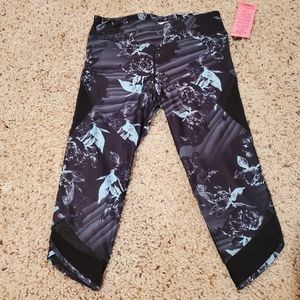 Betsey Johnson Performance Leggings